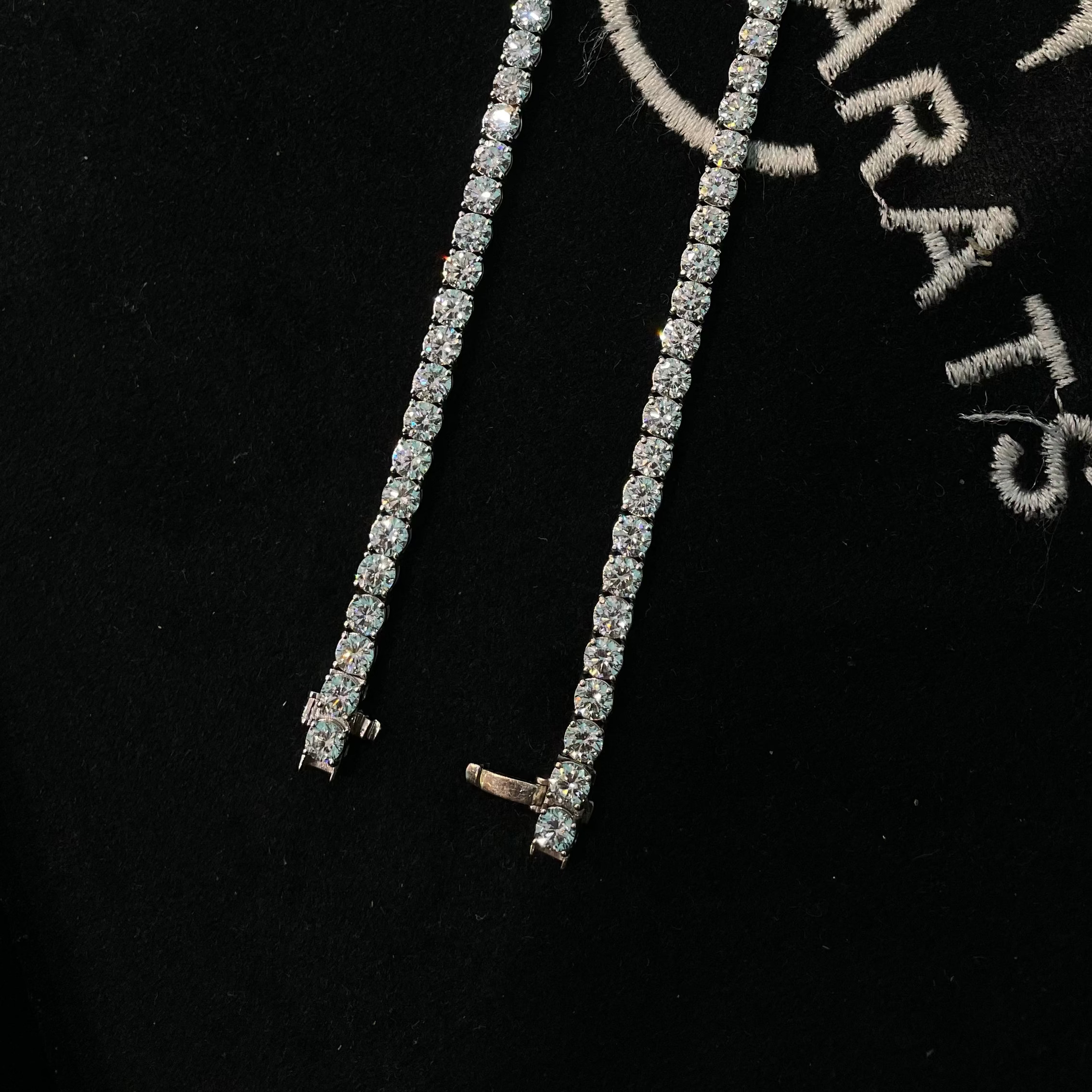20 Pointer Tennis Bracelet